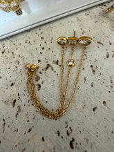 Load image into Gallery viewer, Diamond Illusion Crawler Earrings
