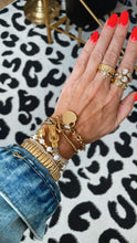 Load image into Gallery viewer, Heart Pearl Stretch Bracelet
