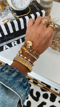Load image into Gallery viewer, Heart Pearl Stretch Bracelet
