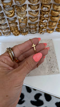 Load image into Gallery viewer, Simple Gold Cross Necklace

