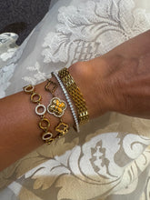 Load image into Gallery viewer, Fancy Clover Bracelet
