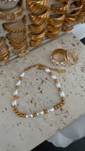 Load image into Gallery viewer, Pearl and Gold Bracelet
