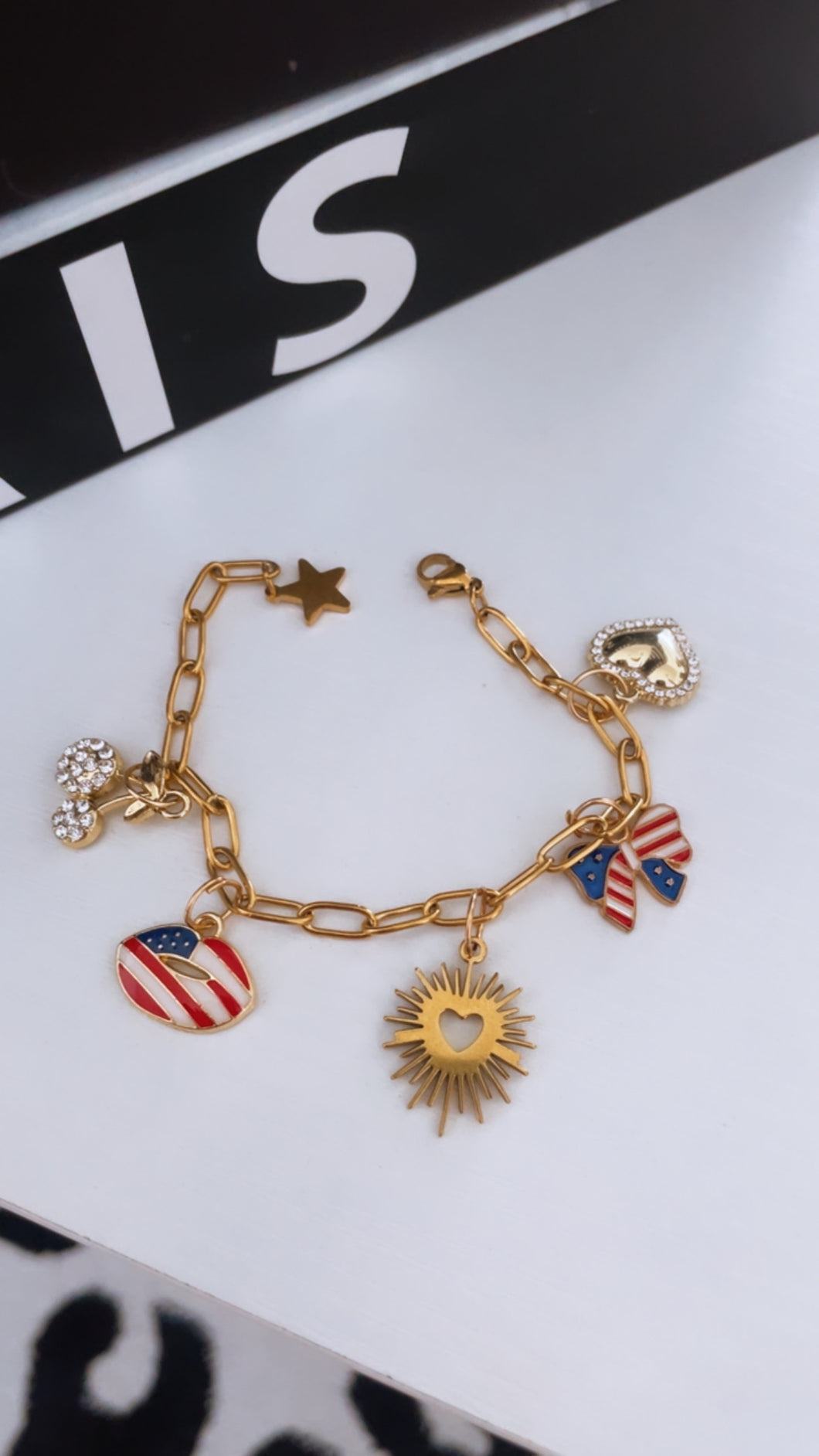 USA bracelet