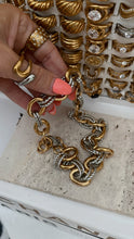 Load image into Gallery viewer, Chunky Textured Link Necklace
