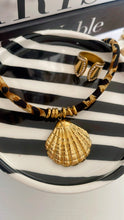Load image into Gallery viewer, Leopard Shell Necklace
