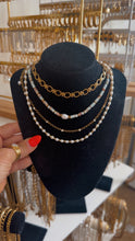 Load image into Gallery viewer, Pearl and Gold Necklace
