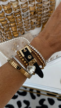 Load image into Gallery viewer, Leather Heart Buckle Bracelet
