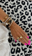 Load image into Gallery viewer, Leather Heart Buckle Bracelet
