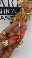 Load image into Gallery viewer, Diamond Toggle Neckalce

