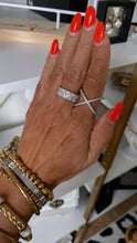 Load image into Gallery viewer, Criss Cross Silver Ring
