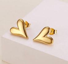 Load image into Gallery viewer, Heart 18k Gold Plated Studs
