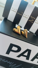 Load image into Gallery viewer, Heart 18k Gold Plated Studs
