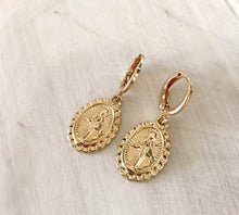 Load image into Gallery viewer, Sale Earrings
