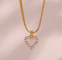 Load image into Gallery viewer, Bling Heart Necklace
