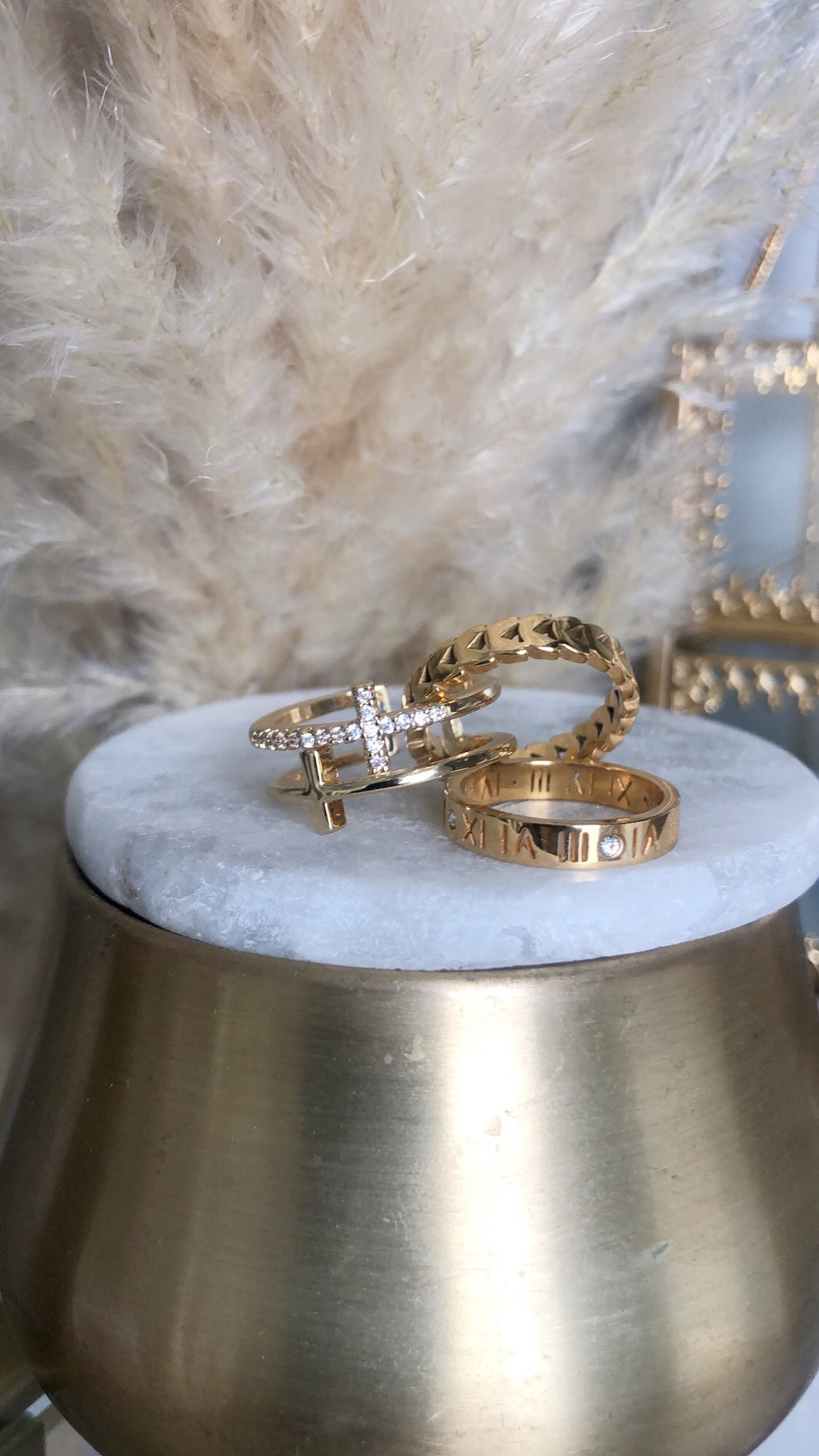Double Cross Ring
